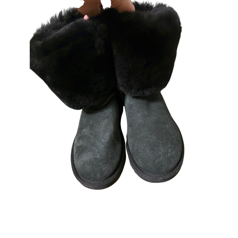 UGG Classic Short Classic Shearling Sheepskin Boots Black 1016224 Size 5 Women